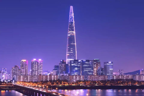Korea Południowa – A dynamic cityscape showcasing a bustling urban skyline, vibrant streets, and iconic landmarks that capture the essence of modern city life.